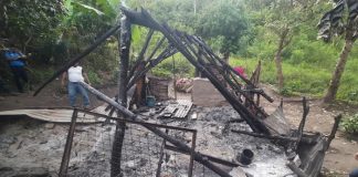 Foto: Incendio consume vivienda en Las Uvas y alerta a Bomberos Unidos de Jalapa/TN8