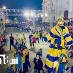 Foto: Fiesta cultural en León: Gigantonas llenan de música y color la Plaza Quezada/TN8