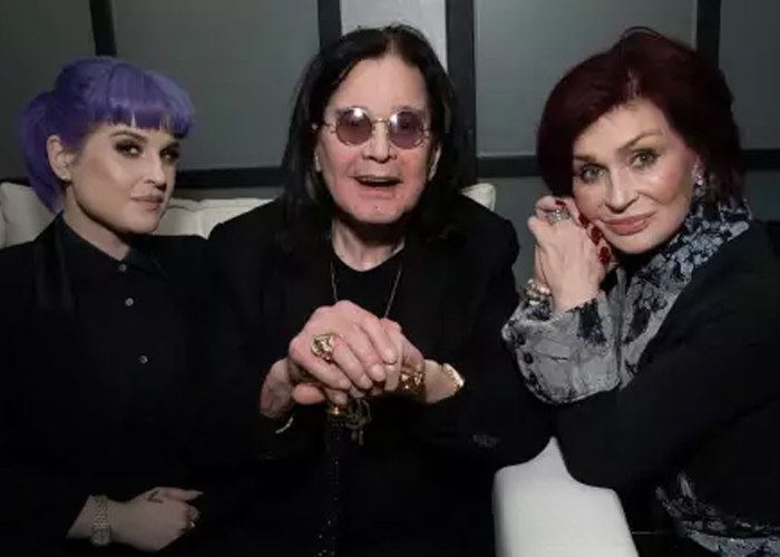 Foto: Sharon sobre Ozzy Osbourne /cortesía 