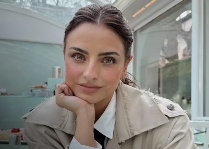 Foto: Aislinn Derbez abre su corazón /cortesía