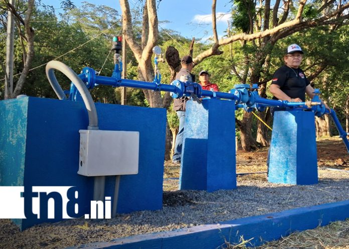 Foto: Cañas Blancas y El Ingenio celebran nuevo pozo de agua/TN8
