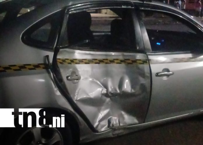 Foto: Fuerte accidente de tránsito deja una persona en estado delicado en Managua/TN8