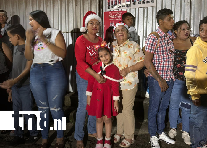 Foto: La Libertad celebró Carnaval Navideño con masiva participación ciudadana/TN8