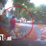 Impactante video: niño estuvo a punto de ser arrollado en Managua Foto: Impactante video muestra cómo un niño estuvo a punto de ser arrollado en Managua / TN8