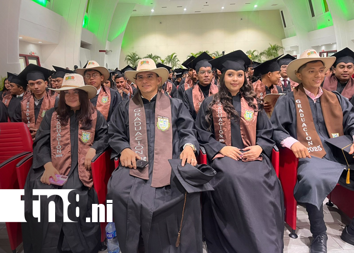 Foto: Graduación de estudiantes de la Universidad Nacional Agraria/ TN8