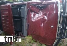 Foto: Camioneta vuelca por desperfecto mecánico en Esquipulas, Matagalpa/TN8