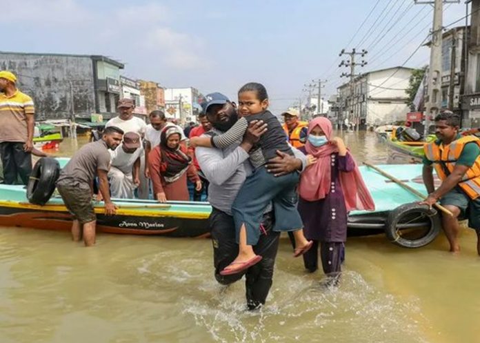 Foto: Venezuela eleva oraciones por víctimas de inundaciones en Indonesia/Cortesía