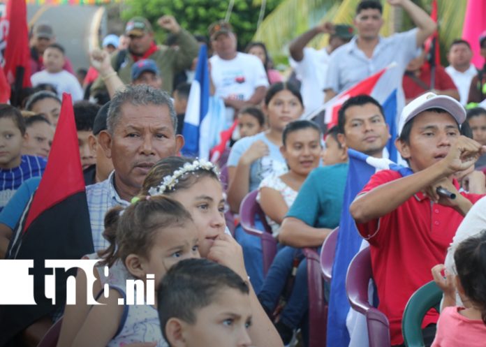 Foto: Siuna celebra nueva calle adoquinada / TN8