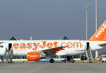 Foto: Vuelo de EasyJet sufre retraso tras fallecimiento de pasajera/Cortesía