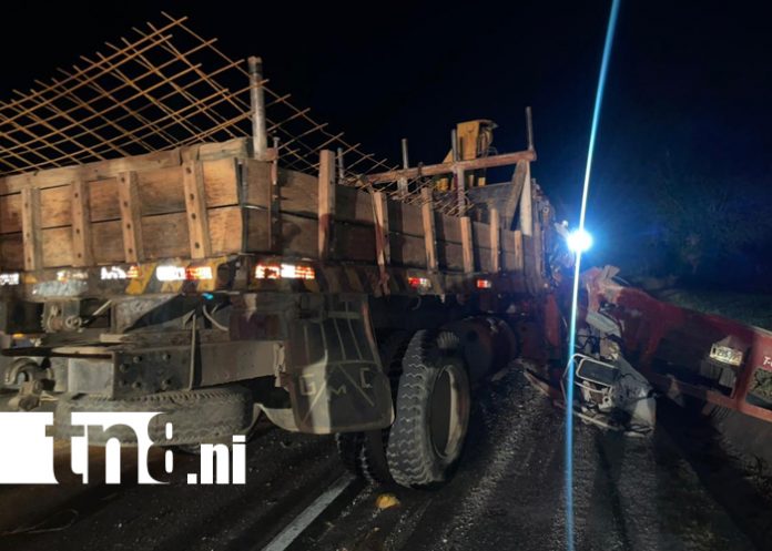 Foto: Accidente en carretera Nindirí –Sabana Grande moviliza a equipos de emergencia/TN8