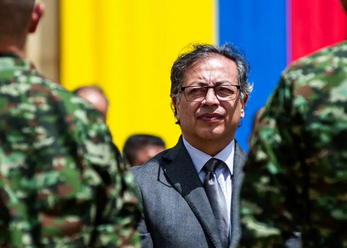 Foto: Presidente Petro ajusta mando militar / Cortesía