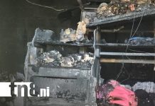 Voraz incendio reduce a cenizas cuarto de vivienda en el barrio Óscar Lino Paz Cuba Foto: Voraz incendio reduce a cenizas cuarto de vivienda en el barrio Óscar Lino Paz Cuba/TN8