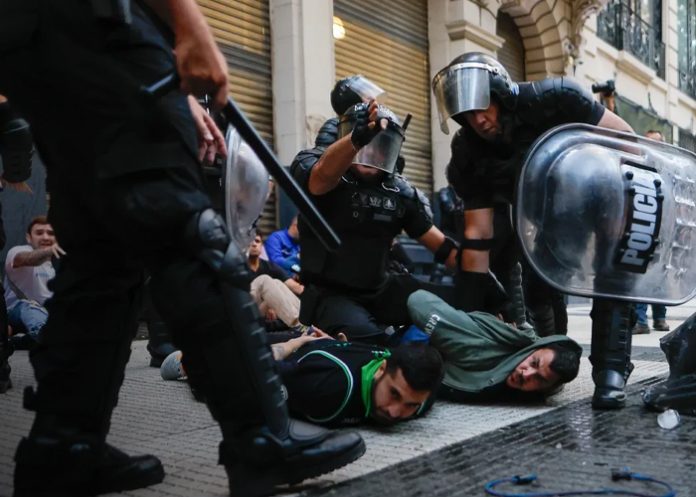 Foto: Fin del protocolo antipiquetes en Argentina /cortesía