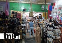 Foto: Esperanza y tradición acompañan las compras de fin de año/TN8