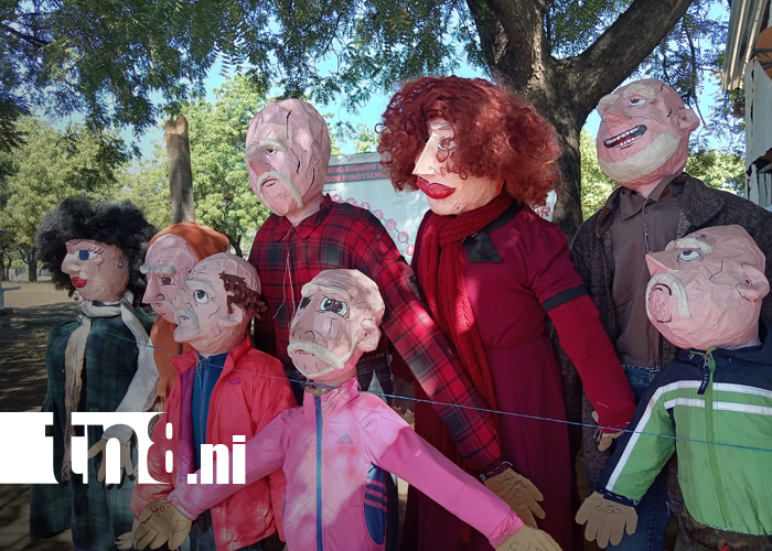 Foto: Los muñecos que iluminan el fin de año/TN8