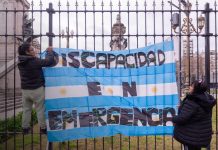 Jubilados y personas con discapacidad marchan en Argentina contra Milei Foto: Protestas en Argentina /cortesía