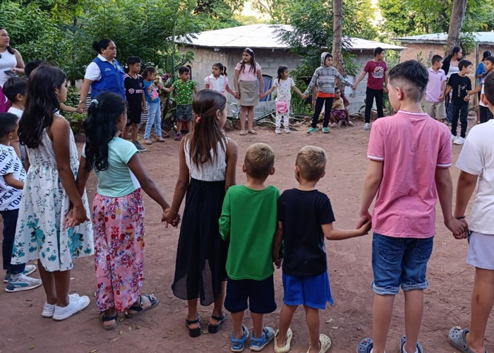 Foto: MIFAMILIA promueve alegría y cuidado integral en la temporada de Navidad y fin de año/Cortesía