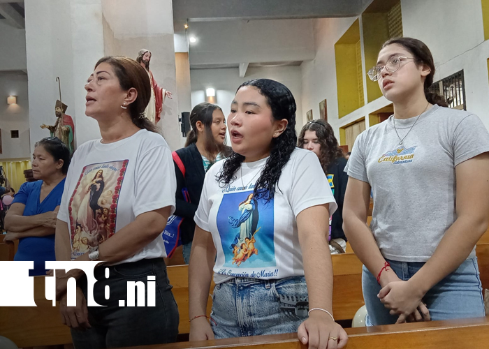 Foto: Gritería 2025: Devoción y alegría llenan las calles de Managua/TN8