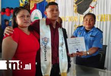 Foto: 41 presos se gradúan de secundaria en Granada/TN8