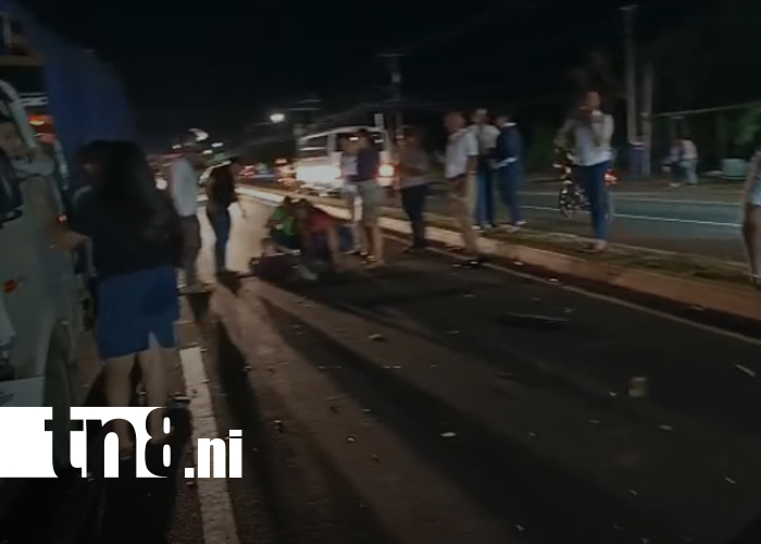 Foto: Impactante choque en la Carretera Nueva a León deja dos lesionados en carretón/TN8