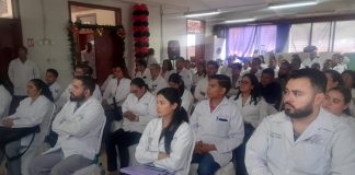 Foto: Especialistas de cuatro departamentos participan en Simposio de Ortopedia en Granada/TN8