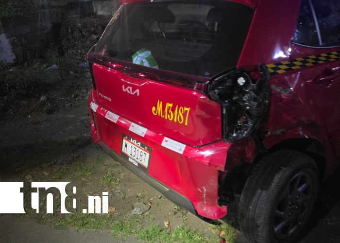 Foto: Accidente de tránsito en carretera a Masaya deja daños materiales en la Alianza Francesa/TN8
