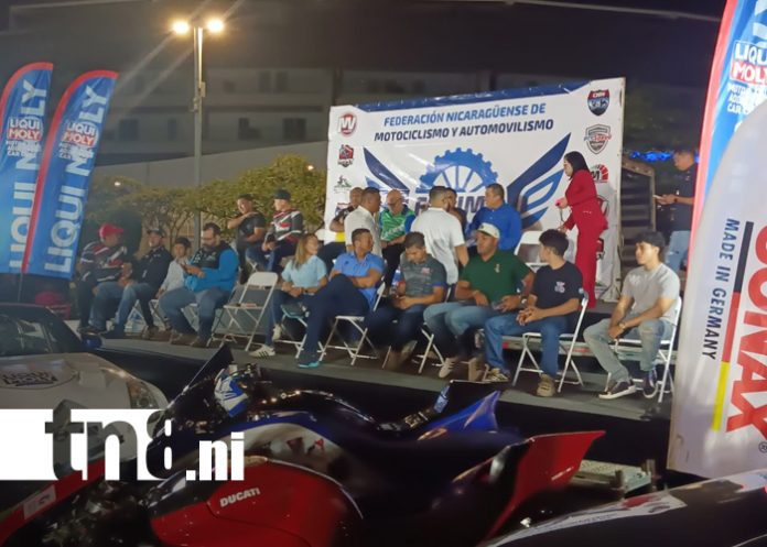 Foto: Drift Manía y Tuning Navideño llegan al Estadio Soberanía/TN8 Foto: Drift Manía y Tuning Navideño llegan al Estadio Soberanía/TN8