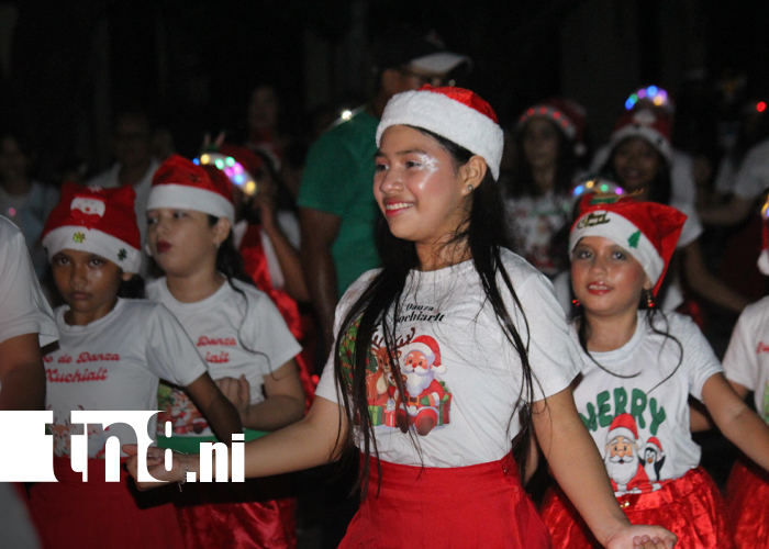 Foto: León vivió una fiesta de color y tradición con el Carnaval Navideño 2025/TN8