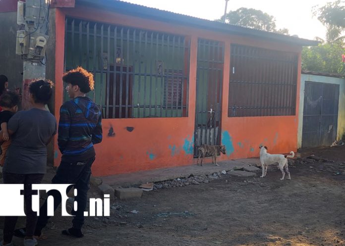 Foto: Conmoción en el barrio Hugo Chávez, Managua, por fallecimiento de madre e hija/TN8
