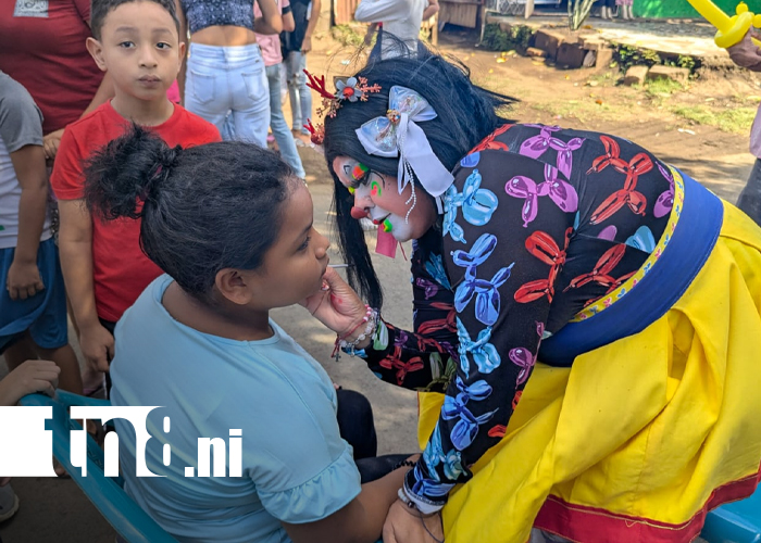 Foto: Festival “Navidad en Paz y Amor” une a familias del barrio Recreo Norte/TN8
