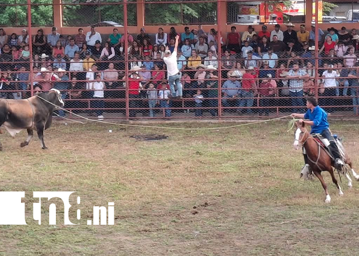 Foto: Teustepe vive una jornada festiva con su Rodeo Navideño/TN8