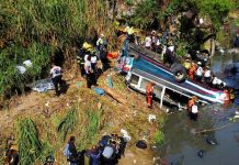 Tragedia en Guatemala: autobús cae a barranco y deja 15 muertos Foto: Tragedia en Guatemala / Cortesía