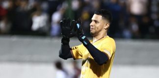 Foto: "Sin envidiar a nadie" Gabriel Urbina estrena vehículo propio / Cortesía