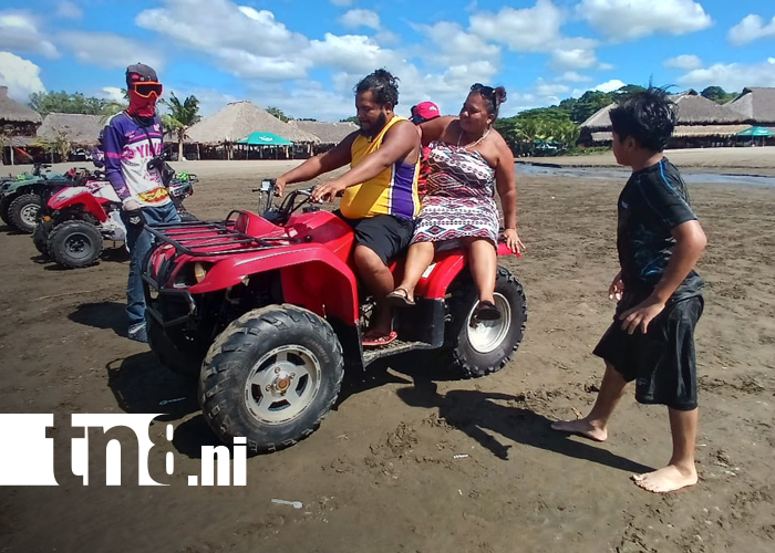 Foto: Playas de Pochomil y Masachapa se llenan de familias este fin de año/TN8