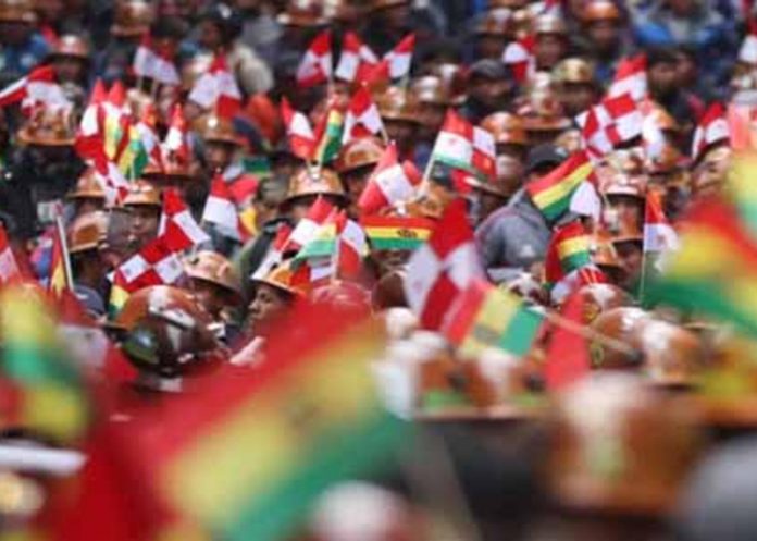 Foto: Marchas y pancartas siguen en Bolivia /cortesía