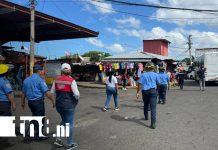 Foto: Bomberos refuerzan seguridad en mercados /TN8