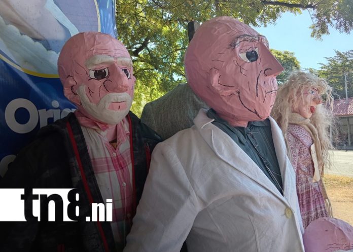 Foto: Los muñecos que iluminan el fin de año/TN8