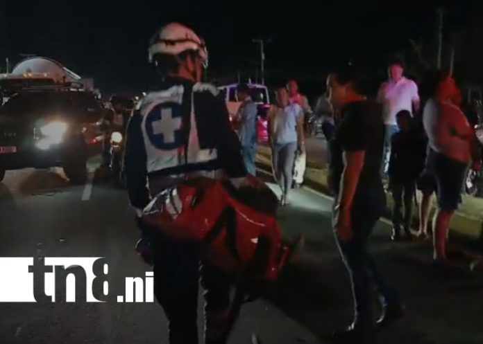 Foto: Impactante choque en la Carretera Nueva a León deja dos lesionados en carretón/TN8