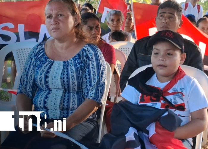 Foto: Cañas Blancas y El Ingenio celebran nuevo pozo de agua/TN8