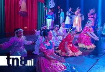 Marimba y ballet folclórico protagonizan carnaval navideño en Granada Foto: Marimba y ballet folclórico protagonizan carnaval navideño en Granada/TN8