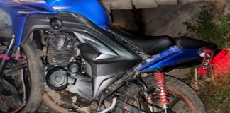 Foto: Motocicleta impacta contra cuneta en Jalapa/TN8