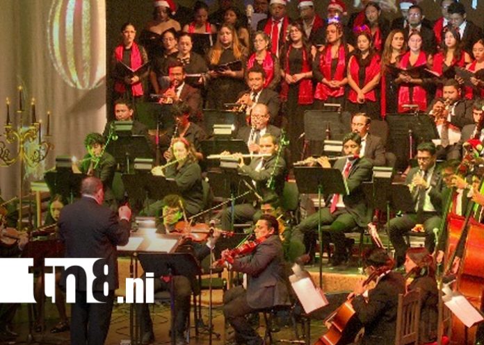 Foto: Familias celebran la Navidad con música y cultura en el Rubén Darío/TN8