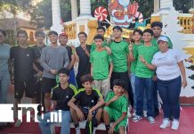 Deportistas de Granada reciben nuevos uniformes del Movimiento Deportivo Alexis Argüello Foto: Deportistas de Granada estrenan uniformes y fortalecen su talento/TN8