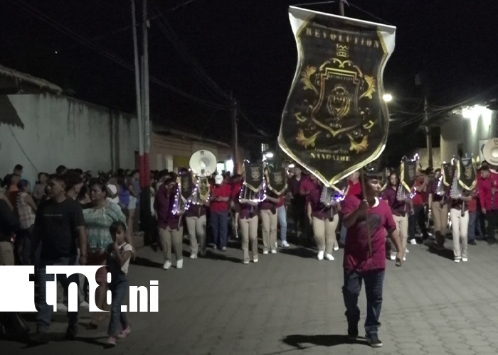Foto: Nandaime vibra con espectacular show navideño de la Banda Revolutions / TN8