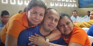 Foto: Familias se reencuentran en el sistema penitenciario de Granada/TN8
