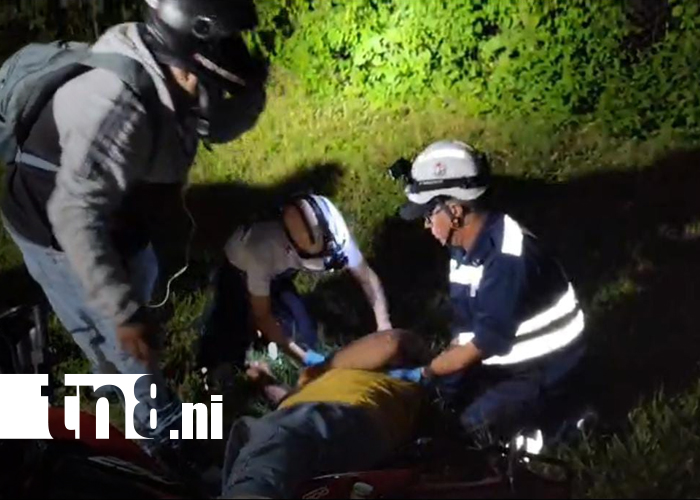 Foto: motociclista queda inconsciente sobre adoquinado en Estelí/TN8