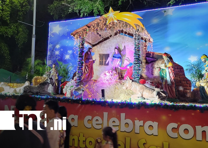 Foto: Navidad llena de color y unidad los sitios más concurridos de Managua/TN8