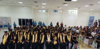 Foto: 449 técnicos se gradúan en el Manuel Olivaresa /TN8