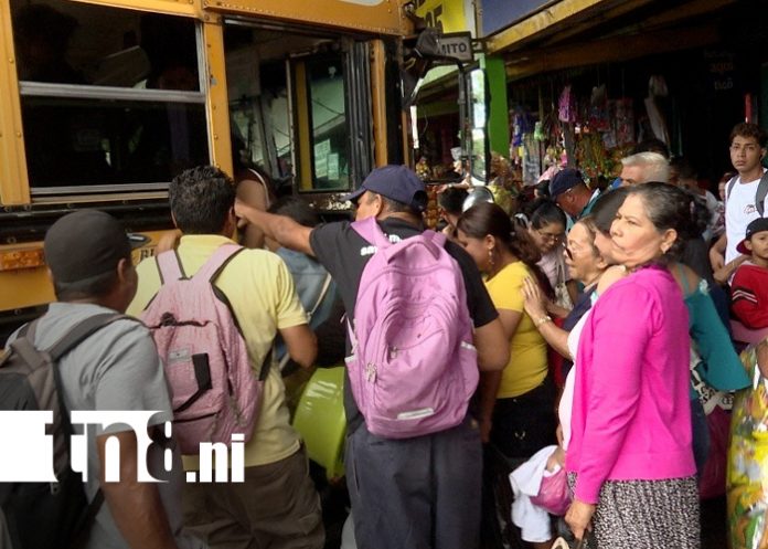 Foto: Terminales de buses de Managua se llenan de familias/ TN8