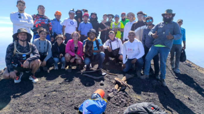 FOTO:Senderismo y Aventura Marcan el Reto Extremo Volcán San Cristóbal/Cortesía